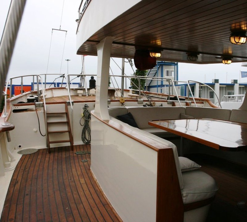 southern cross yacht club cruises